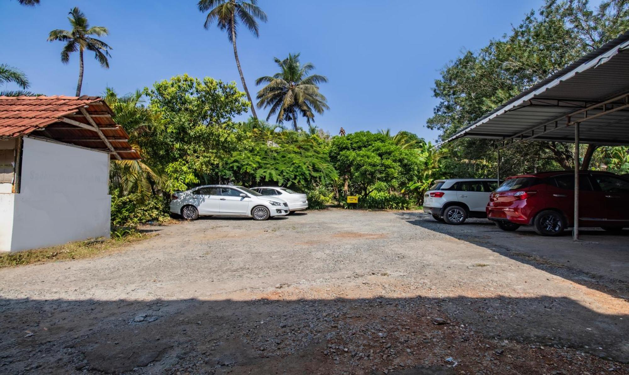 Treebo Sadhoo Heritage Ayurvedic Spa & Pool Hotel Kannur Exterior foto